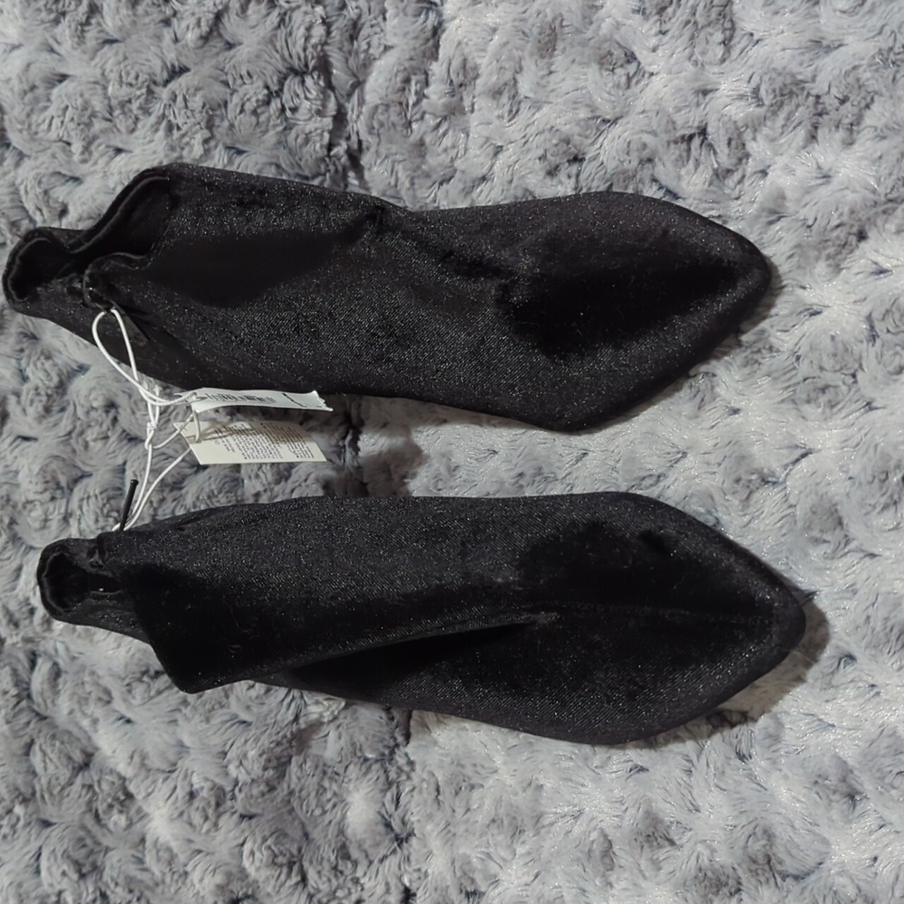 New Velvet Ankle Boots Size 8